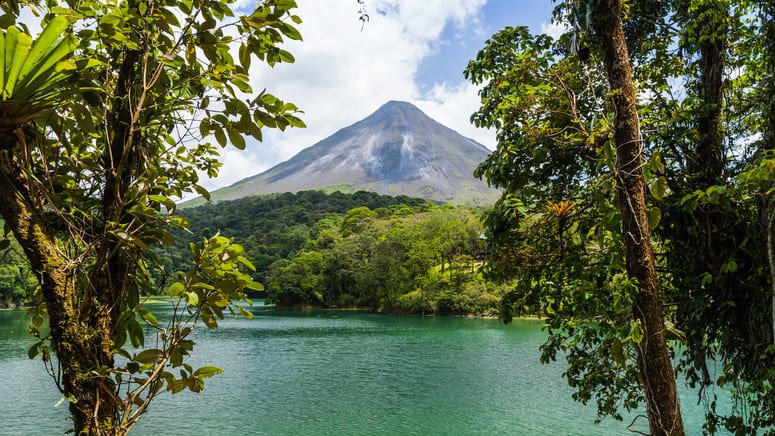Tour privado Volcán Arenal y aguas termales