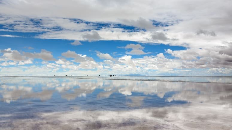 Excursión al Salar de Uyuni en bus cama y desayuno incluido