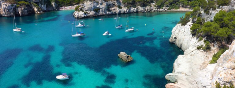 excursión barco puerto ciutadella menorca