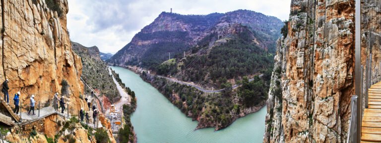 visita guiada caminito rey transporte